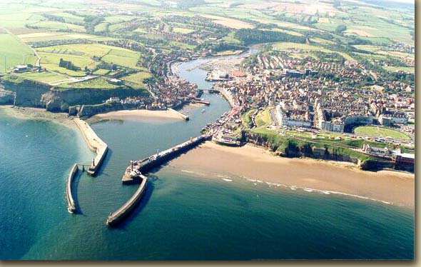 The River Esk splits Whitby into two with the East and West side of the town